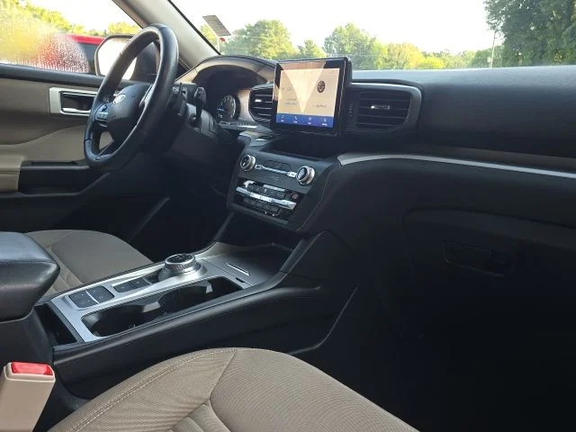 Used 2020 Gray Ford XLT image 24