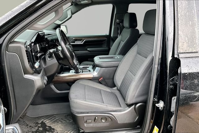 Used 2022 Black Chevrolet LT Trail Boss image 27