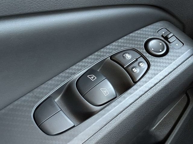 New 2026 Black Nissan 2.5 SR image 23