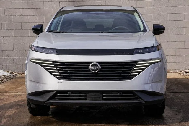 Certified Used 2025 Silver Nissan SL image 2