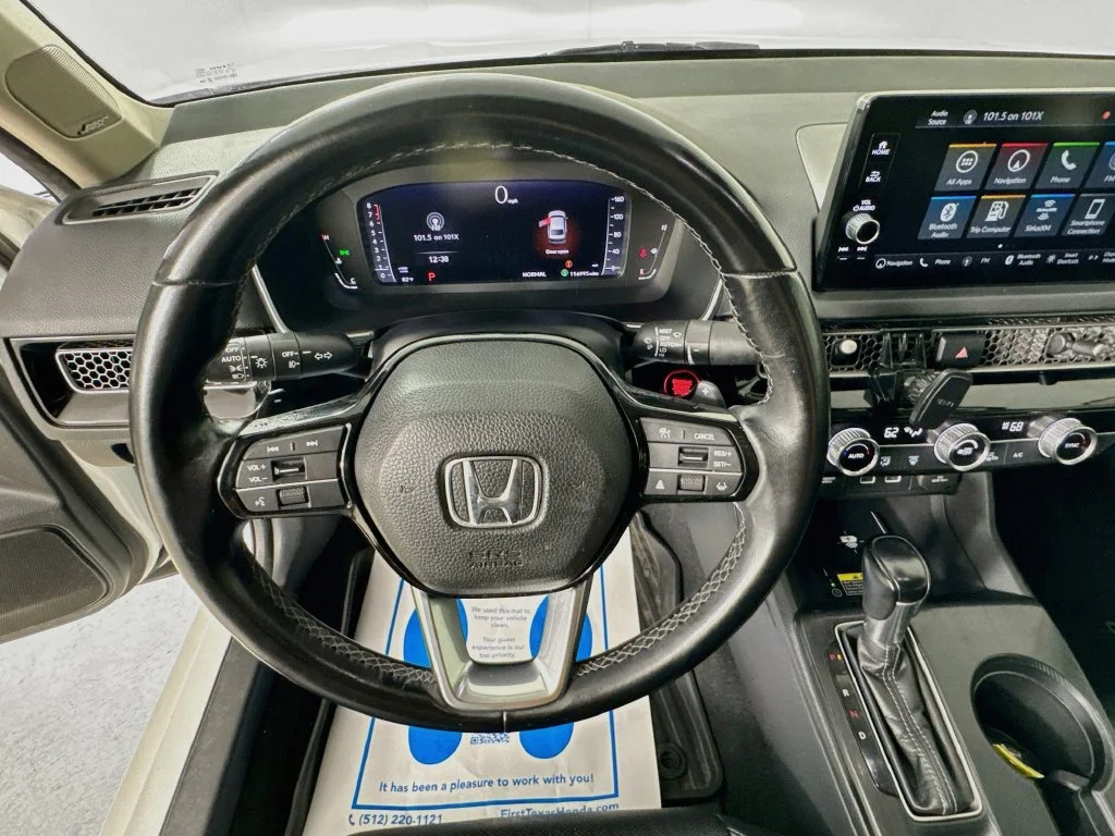 Certified Used 2022 Platinum White Pearl Honda Touring image 14