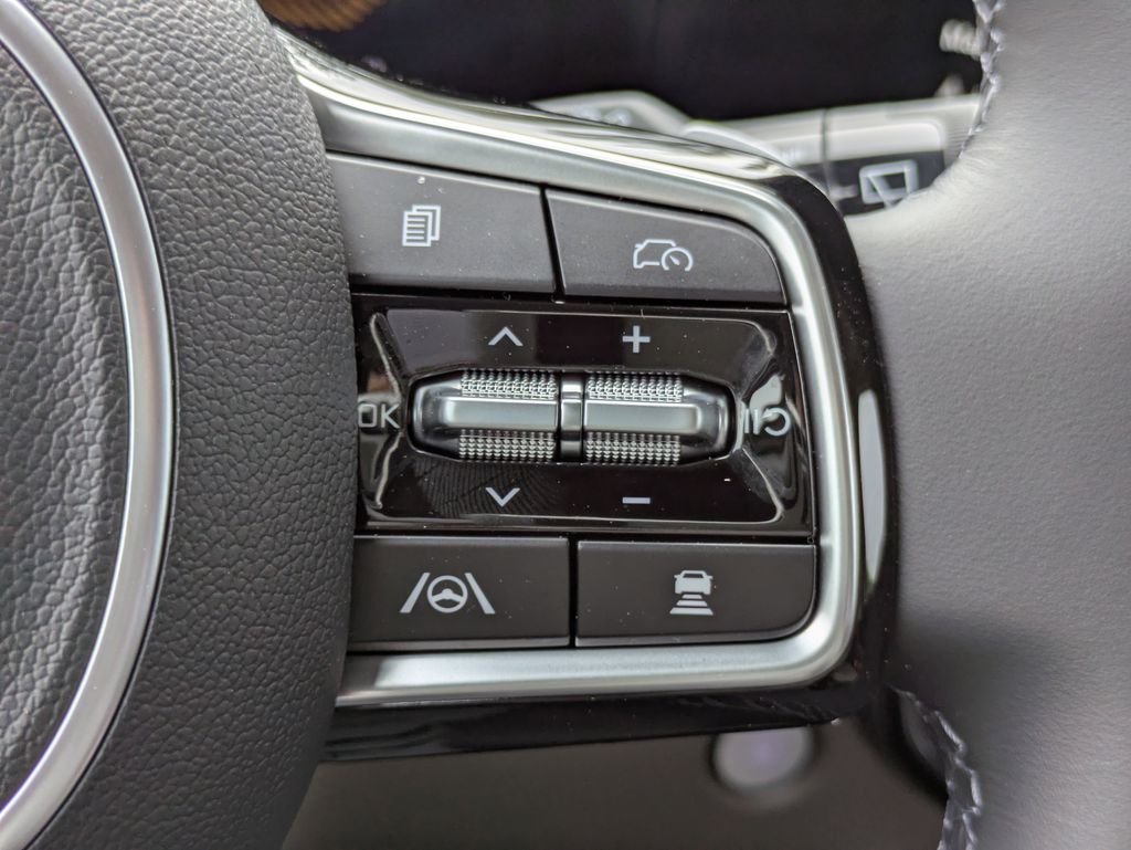 New 2026 Ceramic Silver Kia EX image 29