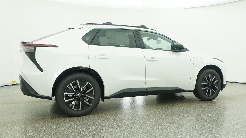 New 2026 Wind Chill Pearl Toyota XLE image 41