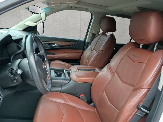Used 2017 CRYSTAL WHITE TRICOAT Cadillac Premium Luxury image 19