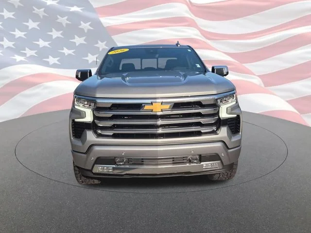 Used 2026 Gray Chevrolet High Country image 8