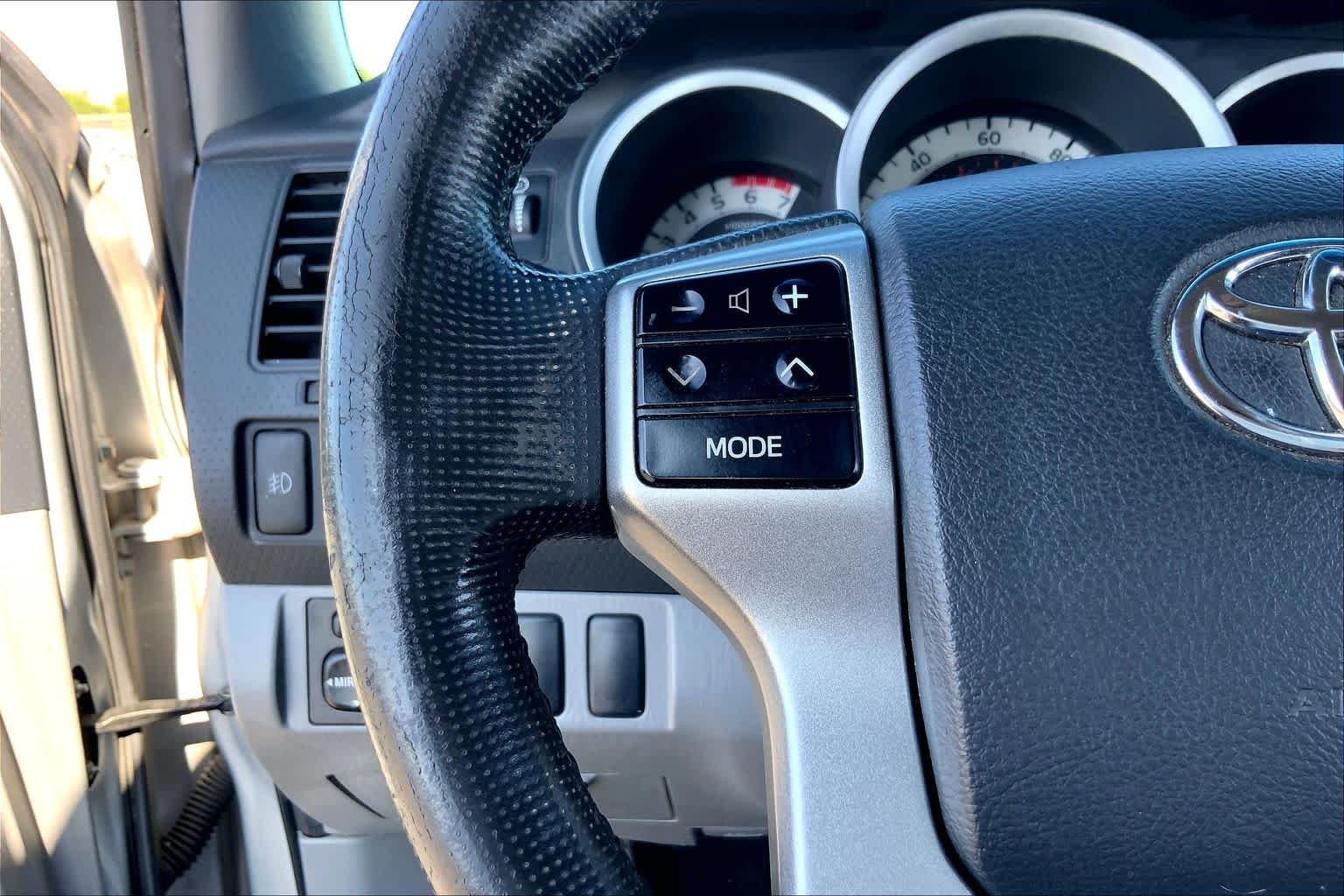 Used 2013 Silver Streak Metallic Toyota PreRunner image 22