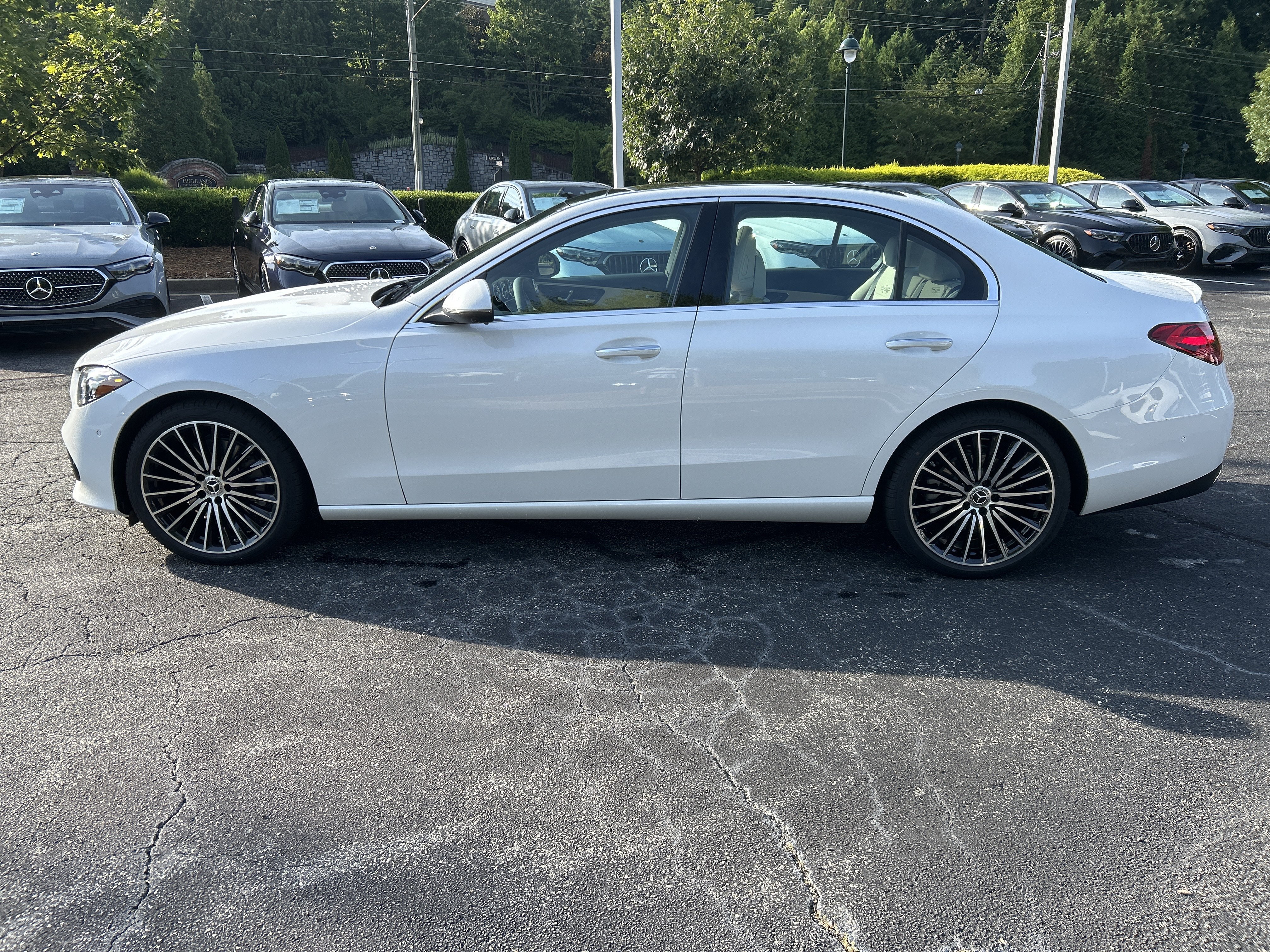 New 2026 MANUFAKTUR Moonlight White Metallic Mercedes-Benz C 300 Sedan image 14