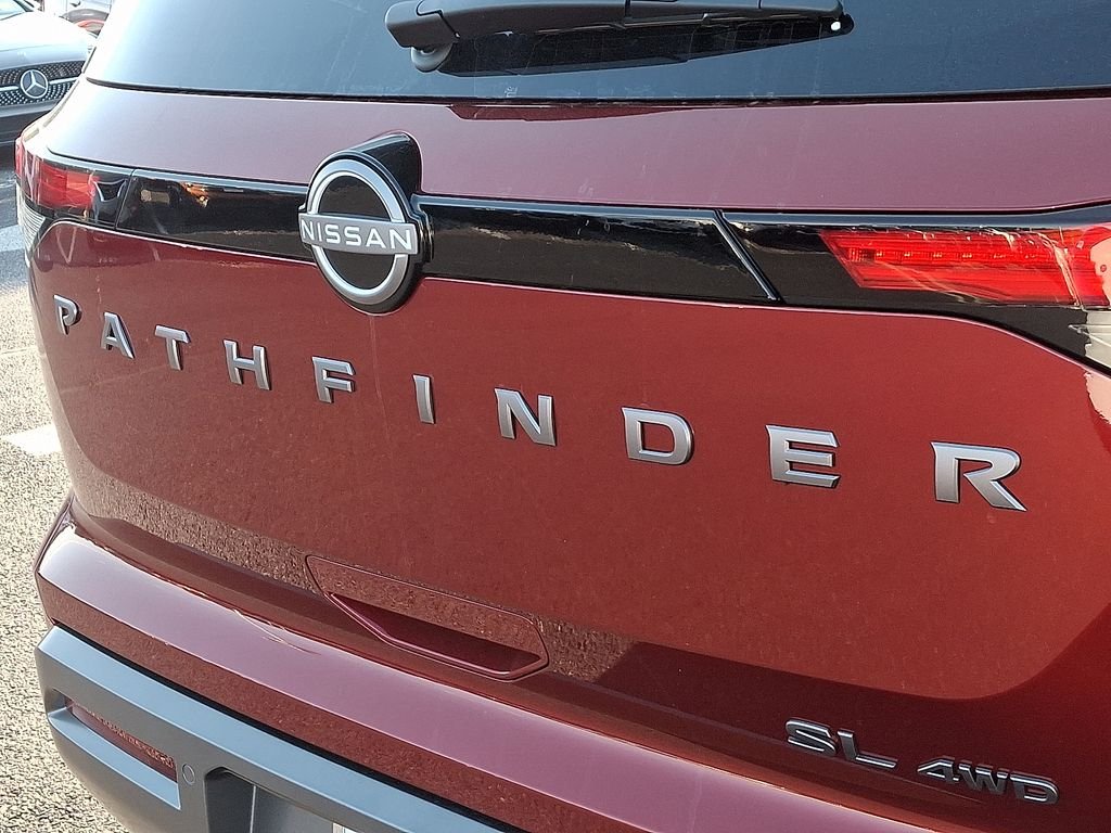 New 2026 Scarlet Ember Tintcoat Nissan SL image 11