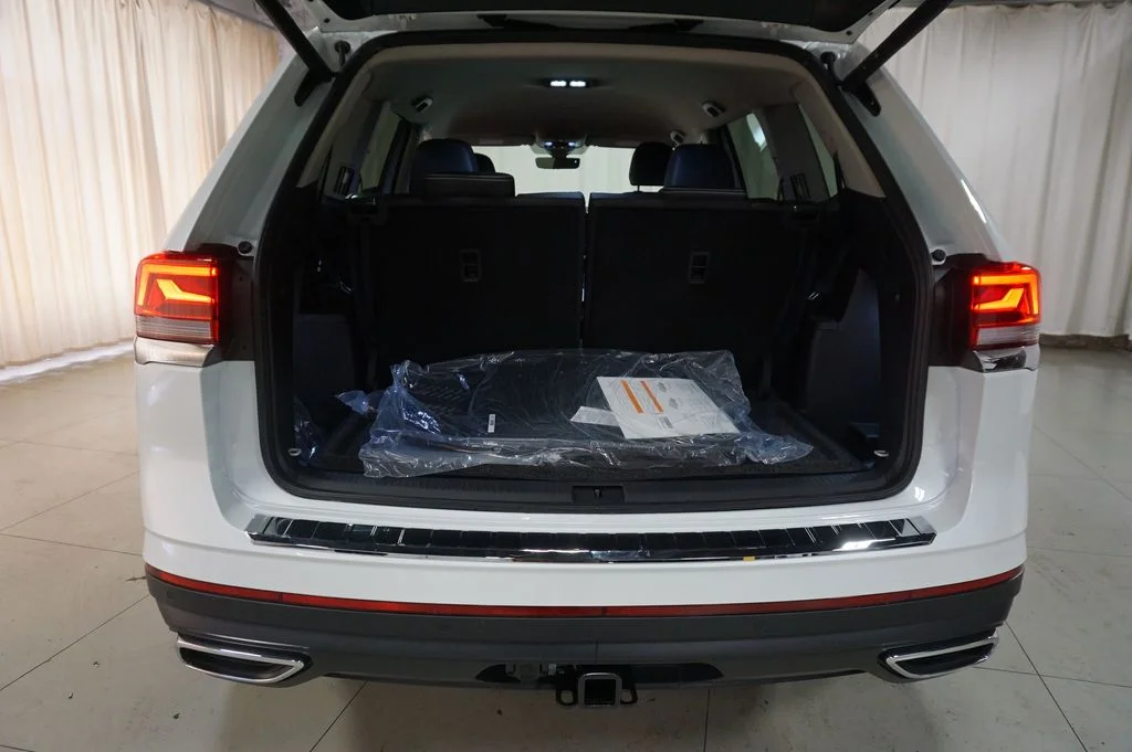 New 2026 Opal White Volkswagen 2.0T SE w/Technology image 32