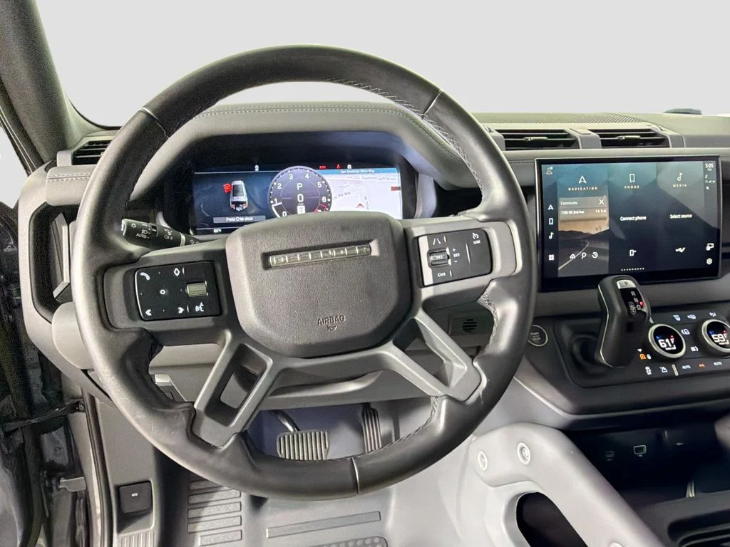 Used 2023 Eiger Grey Metallic Land Rover X-Dynamic SE image 11