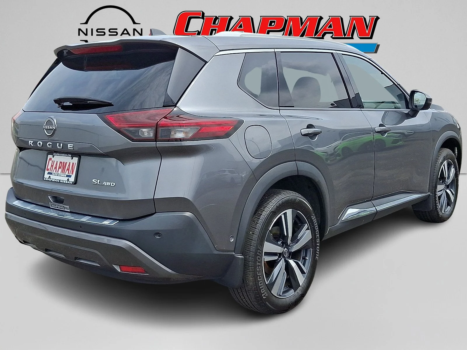 Used 2023 Gun Metallic Nissan SL image 6