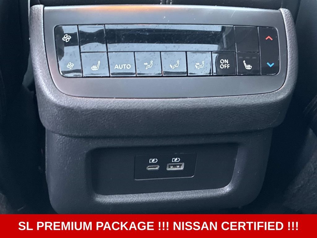 Used 2023 White Nissan SL image 17