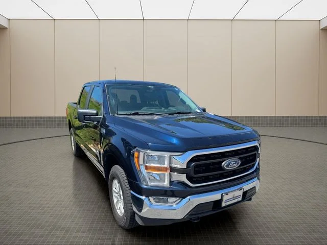 Used 2022 Blue Ford XLT image 9