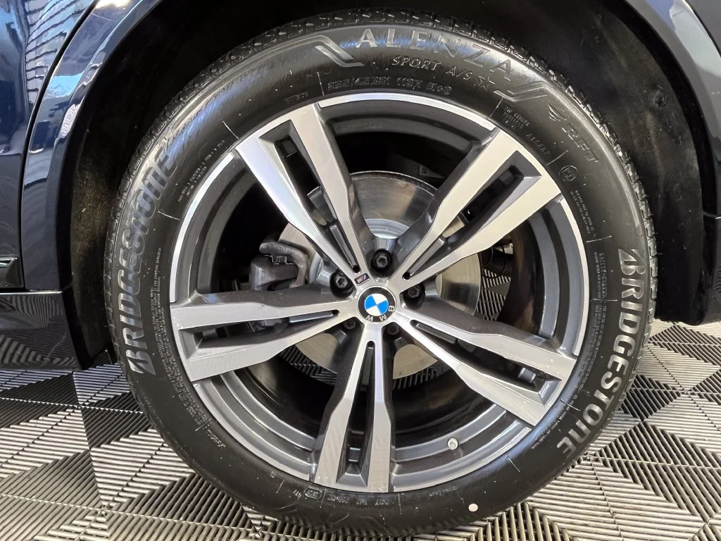 Used 2024 Carbon Black Metallic BMW xDrive40i image 14