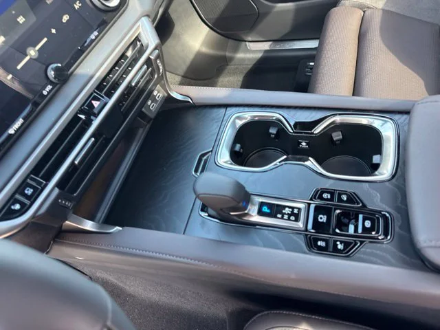 New 2026 Nori Green Pearl Lexus LUXURY image 39