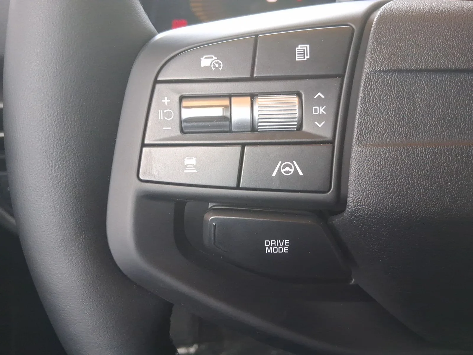 New 2026 White Kia EX image 12