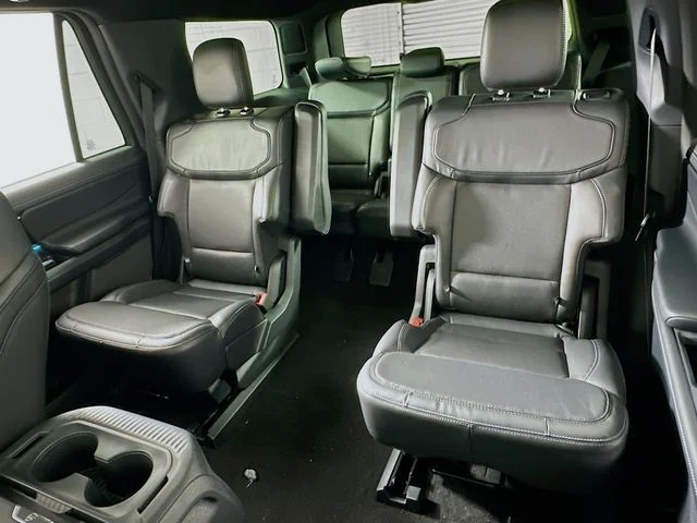 New 2026 Ford Expedition Platinum