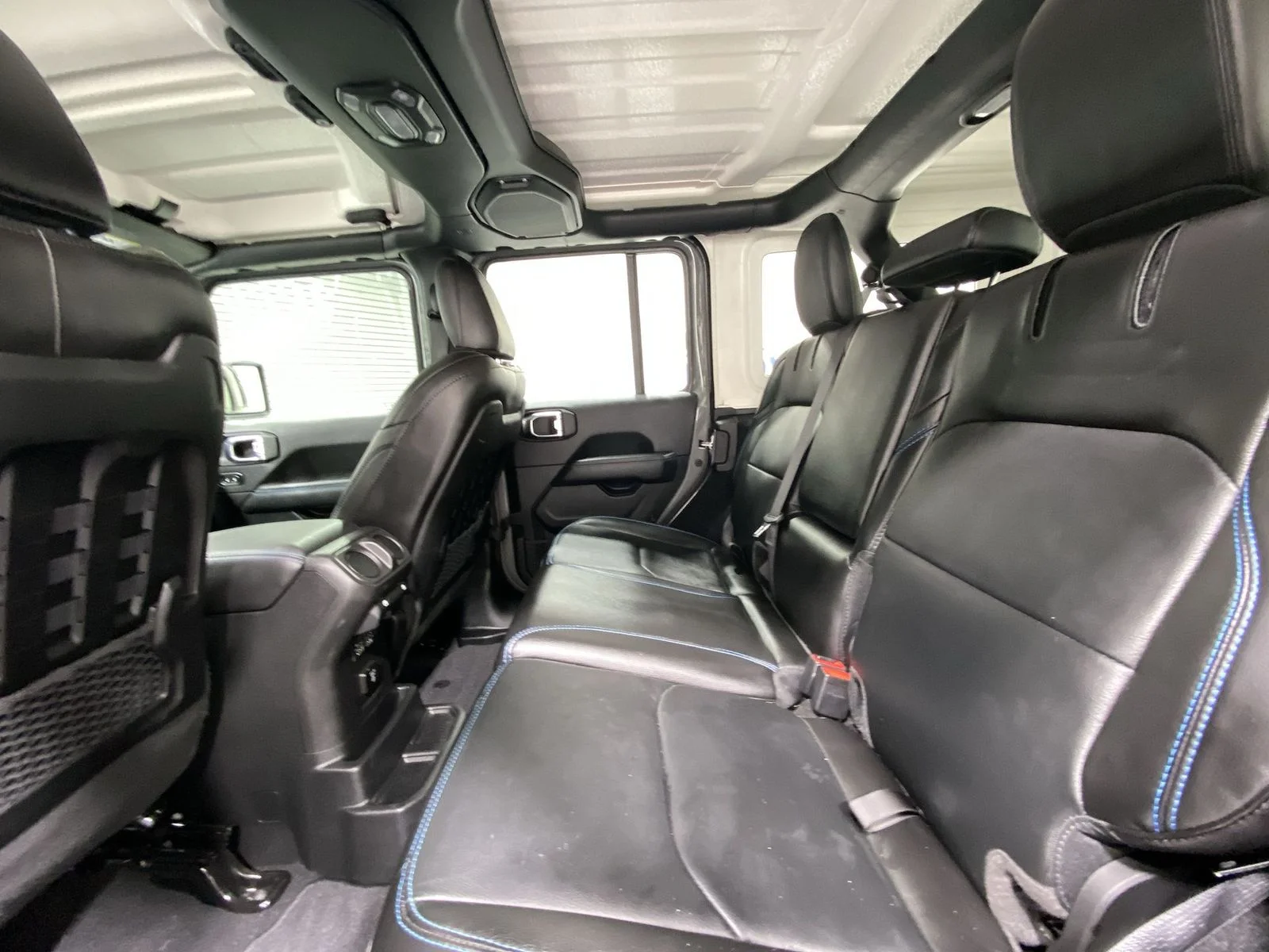 Used 2023 Gray Jeep Rubicon 4xe image 22