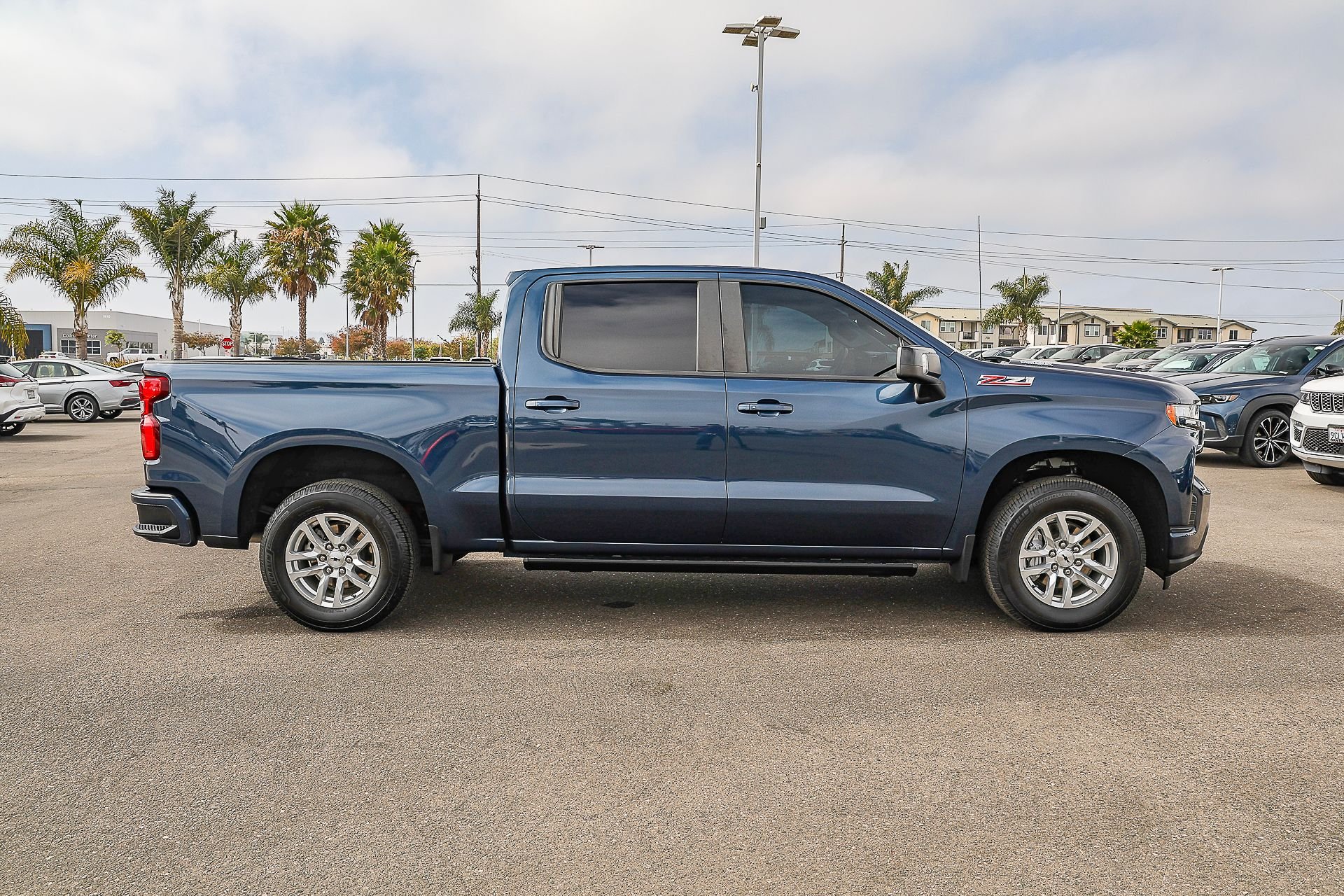 Used 2021 Blue Chevrolet RST image 3