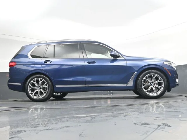 Used 2022 Blue BMW xDrive40i image 34