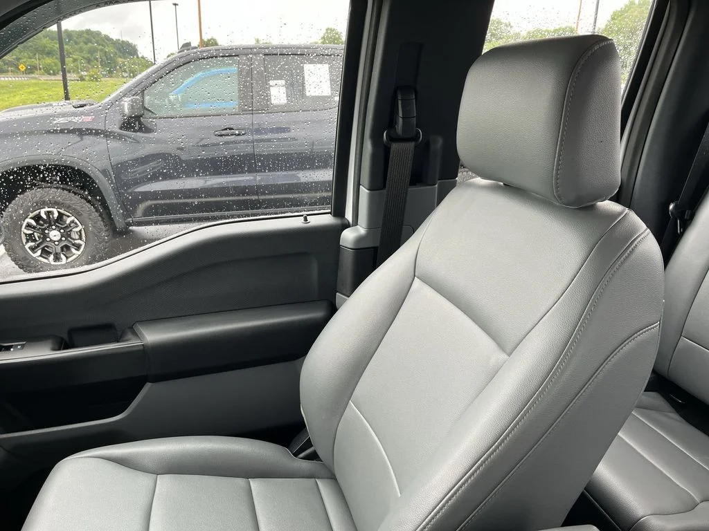 Used 2024 White Ford XL image 23