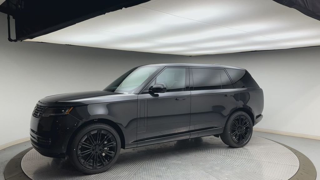 New 2026 Carpathian Gray Premium Metallic Land Rover SE image 6