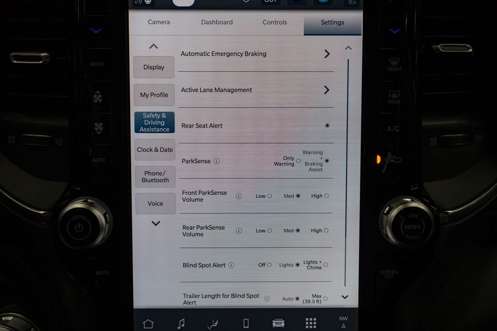 2026 RAM 1500 Laramie - Photo 20