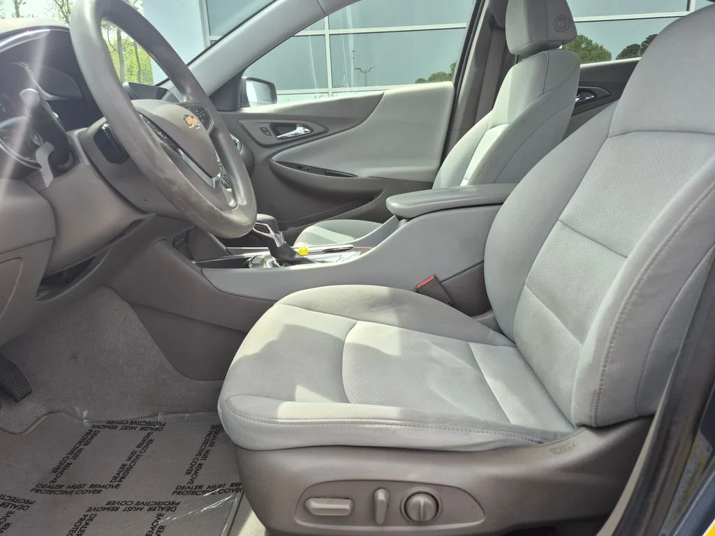Used 2021 Chevrolet Malibu 1LT with VIN 1G1ZD5ST8MF013980 for sale in Norfolk, VA