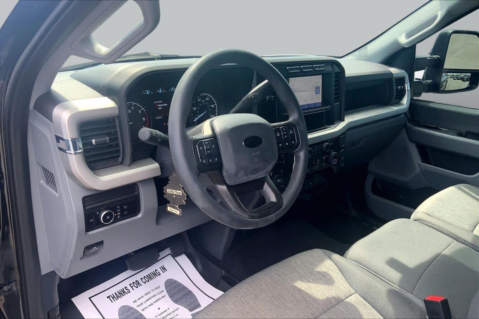Used 2024 Agate Black Ford XL image 17