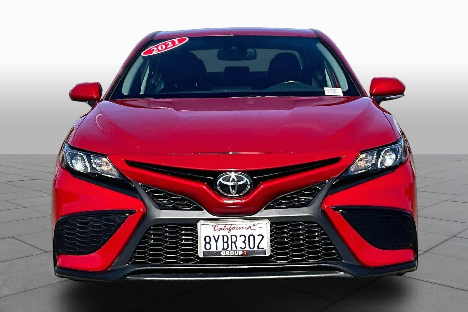 Used 2021 Supersonic Red Toyota SE image 3