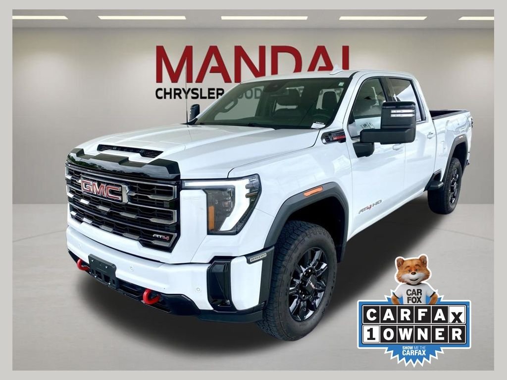 2025 GMC Sierra 4WD Crew Cab Standard Box AT4's photo