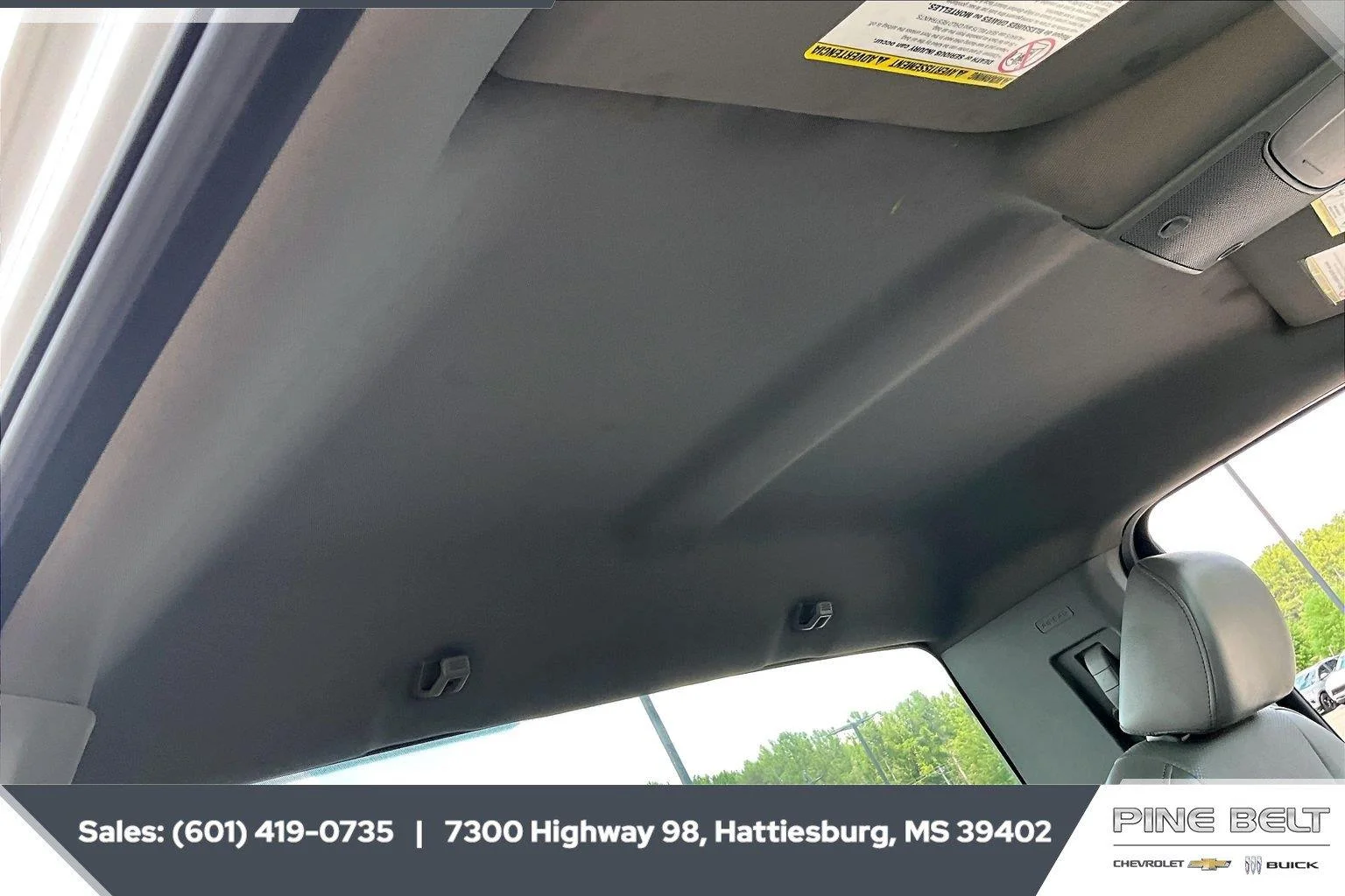 Used 2020 White Ford XL image 17
