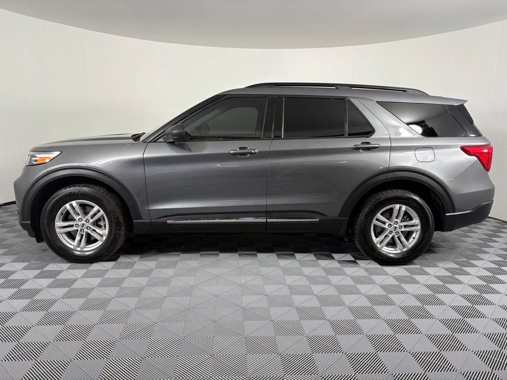 Certified Used 2022 Gray Metallic Ford XLT image 12