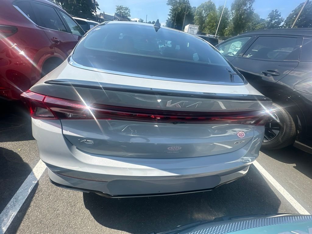 Used 2024 Gray Kia GT-Line image 4