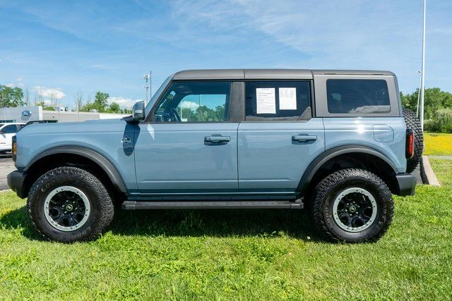 Used 2023 Gray Ford Outer Banks image 9