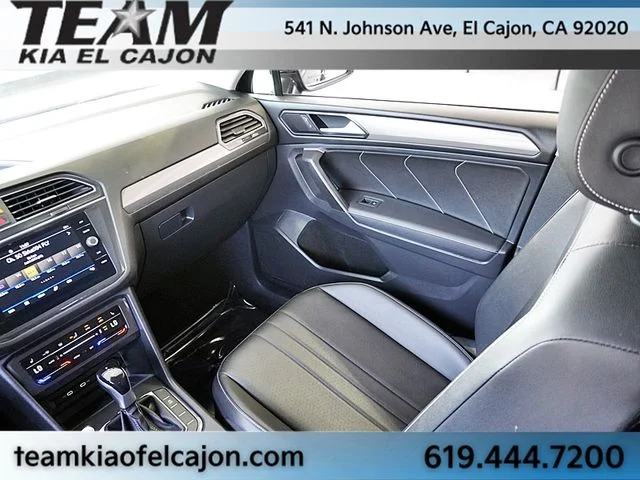 Used 2023 Black Volkswagen 2.0T SE image 23