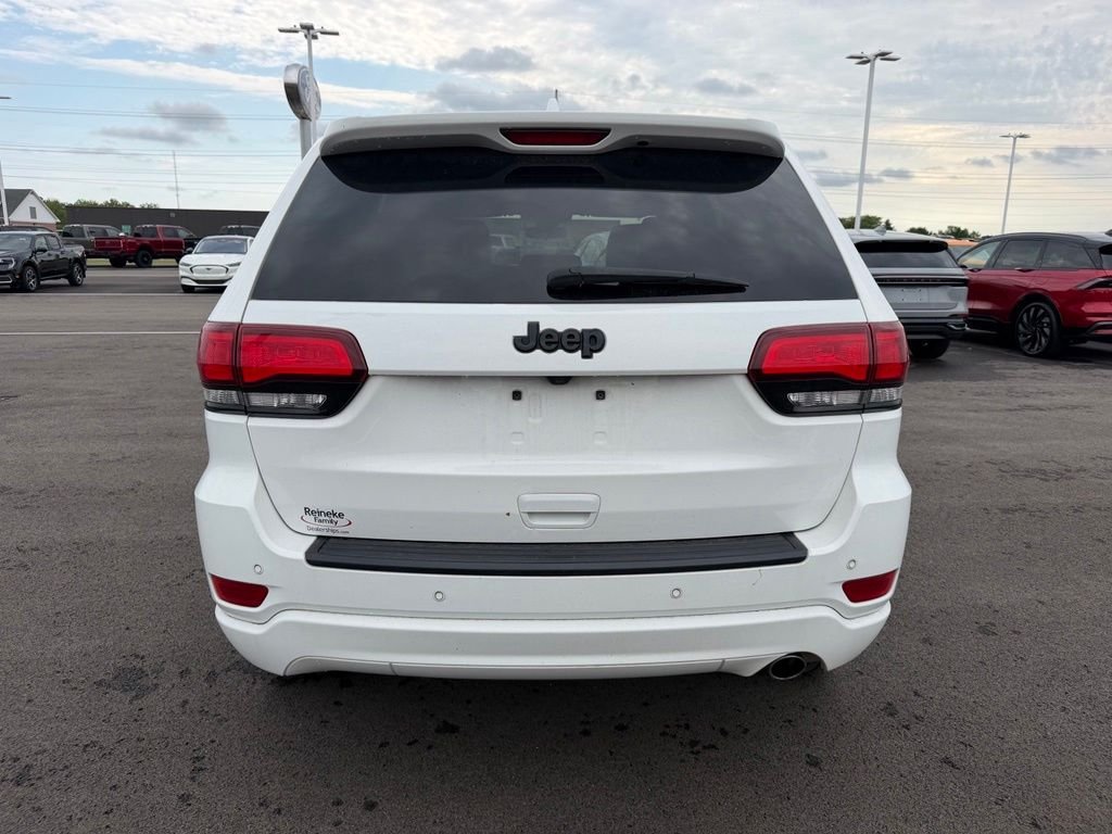 Used 2021 White Jeep Laredo X image 7