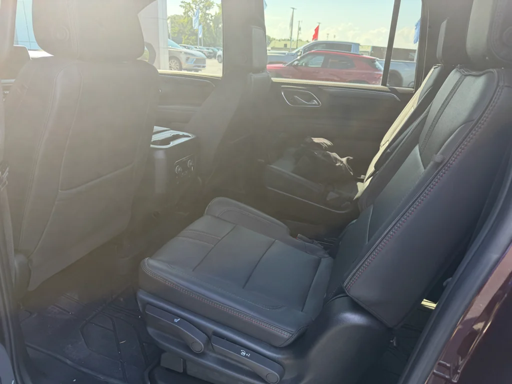 Used 2023 Auburn Metallic Chevrolet RST image 11