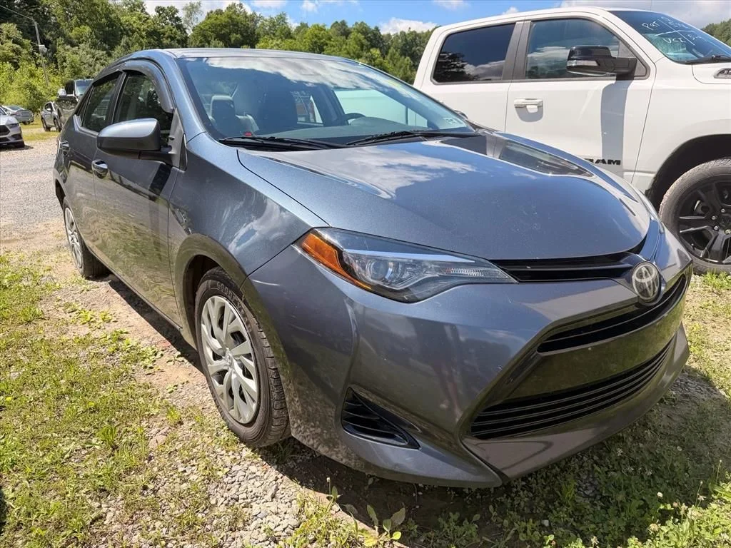 Used 2018 Gray Toyota LE image 30