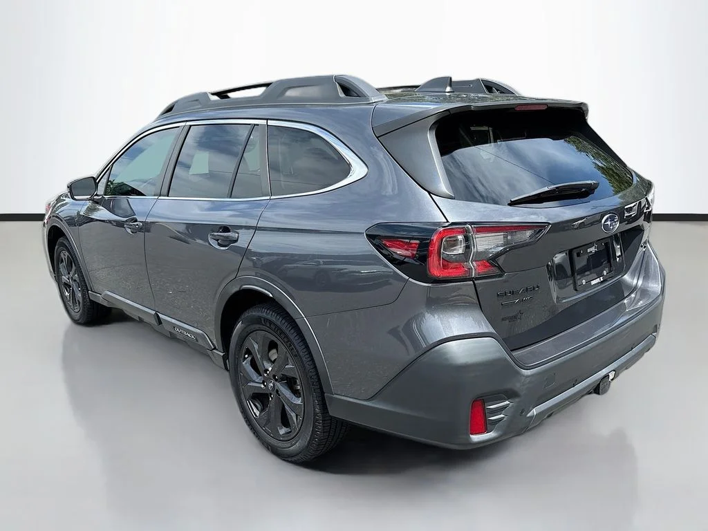 Used 2022 Gray Metallic Subaru Onyx Edition XT image 5