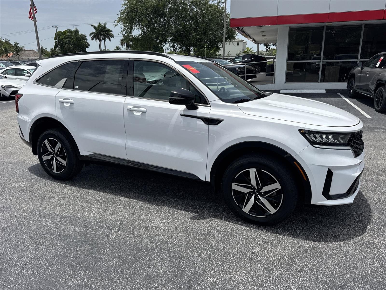 Used 2021 Glacial White Pearl Kia EX image 3