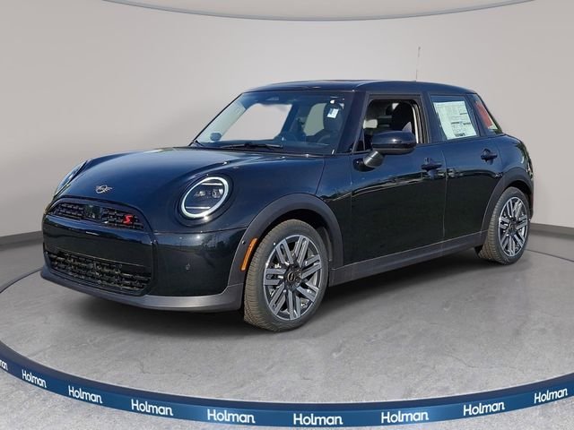 2026 MINI Hardtop Cooper S Signature's photo