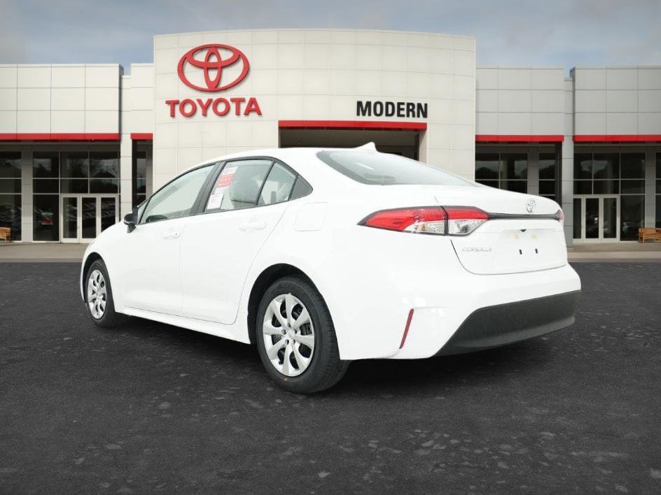 New 2026 Ice Cap Toyota LE image 9
