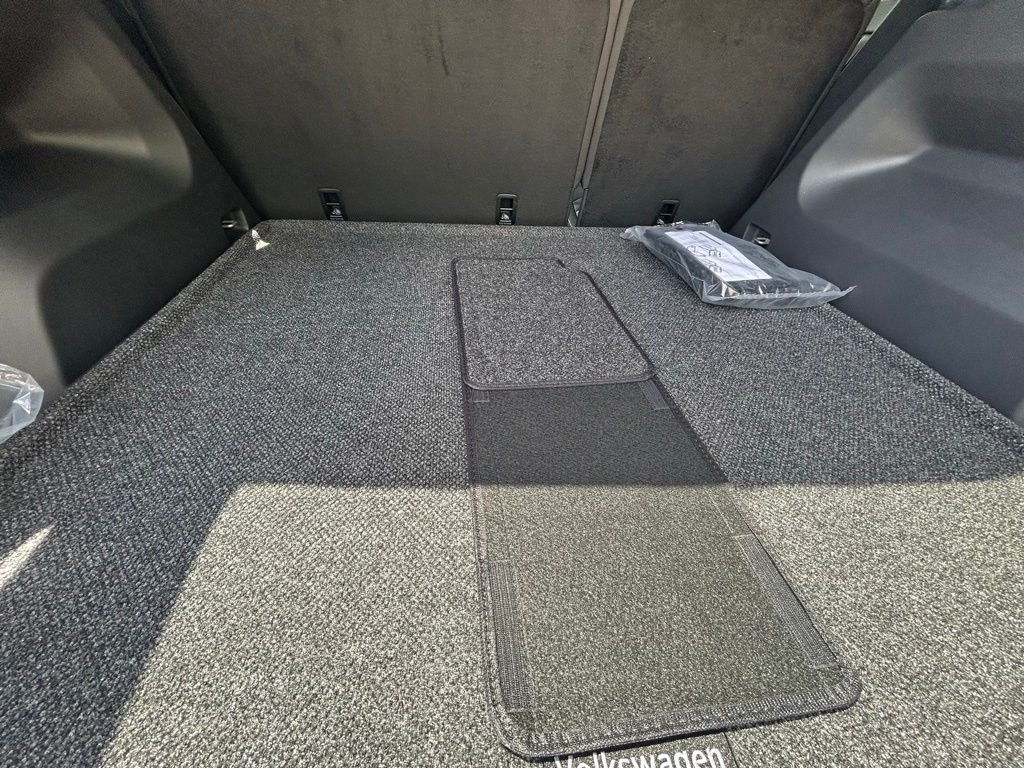 New 2026 Silver Volkswagen 2.0T SE w/Technology image 44