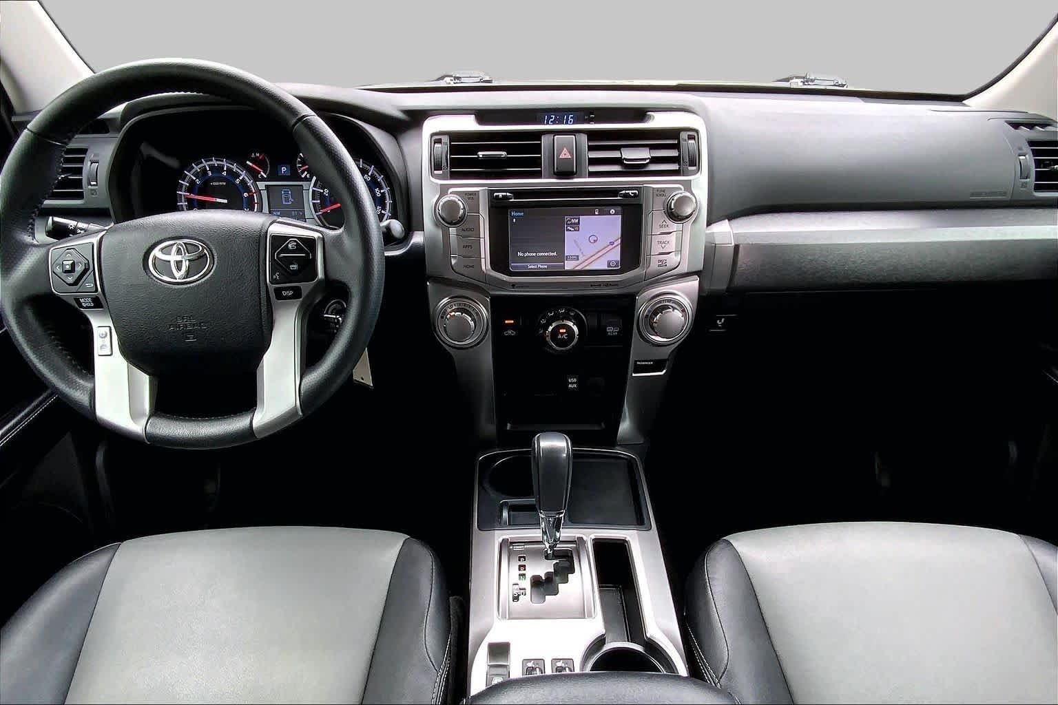 Used 2018 Midnight Black Metallic Toyota SR5 image 14