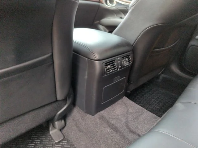Used 2015 Black Obsidian INFINITI  image 27