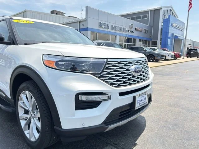 Used 2023 White Ford Platinum image 4