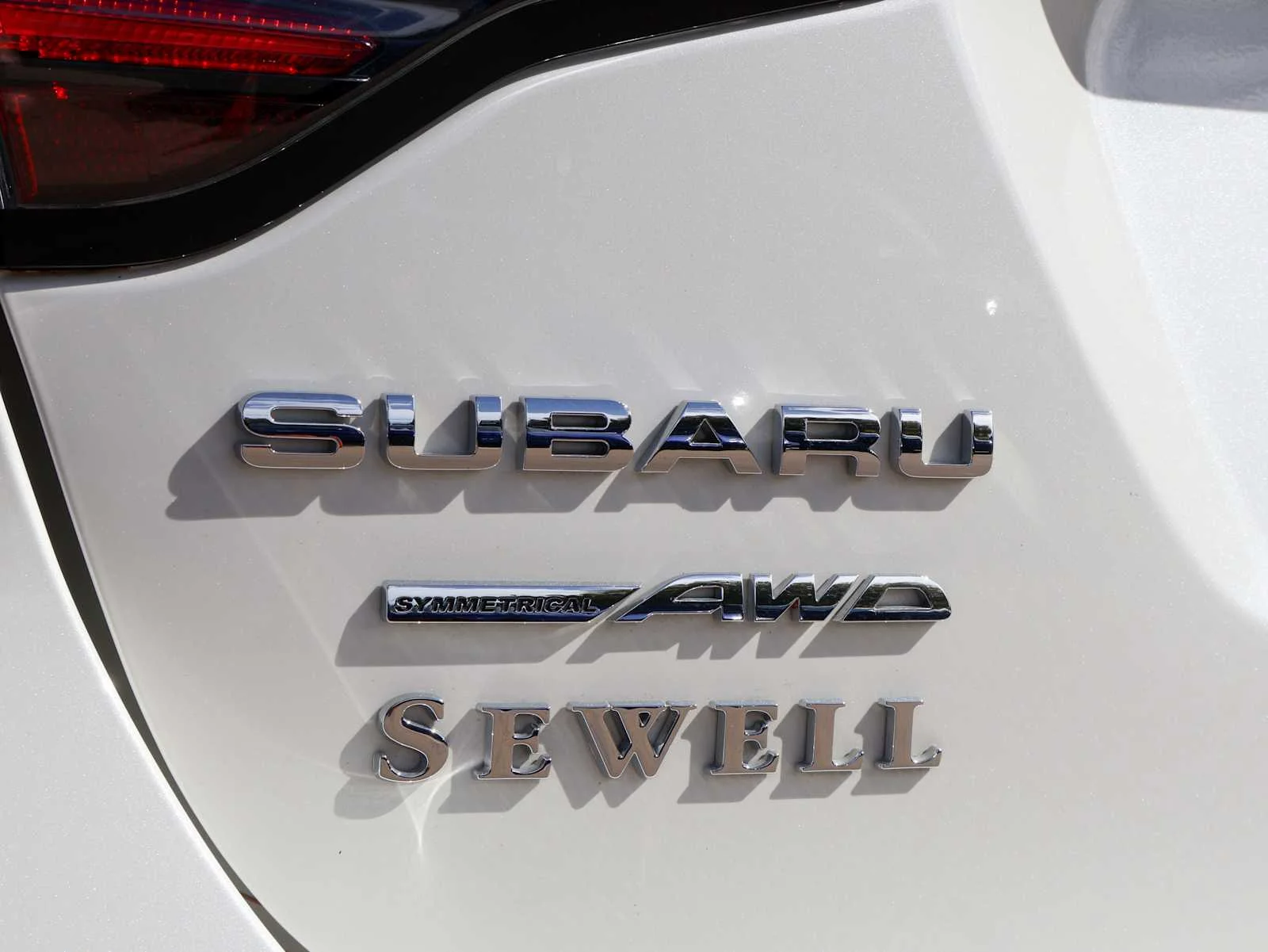Certified Used 2024 Crystal White Pearl Subaru  image 11