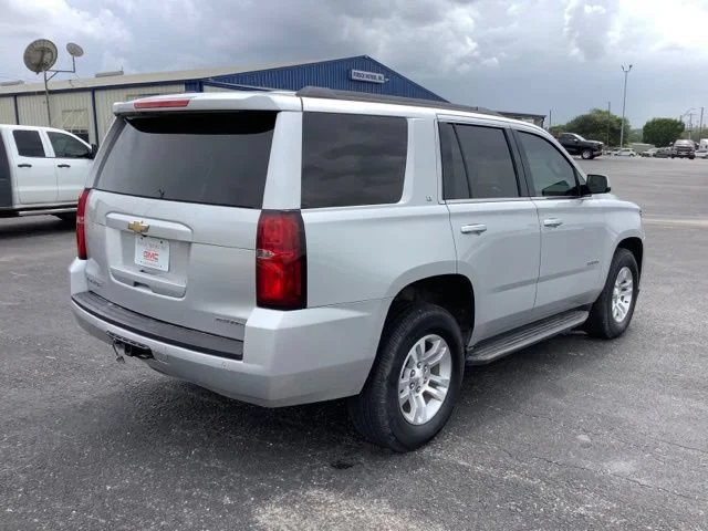 Used 2019 SILVER ICE METALLIC Chevrolet LT image 5
