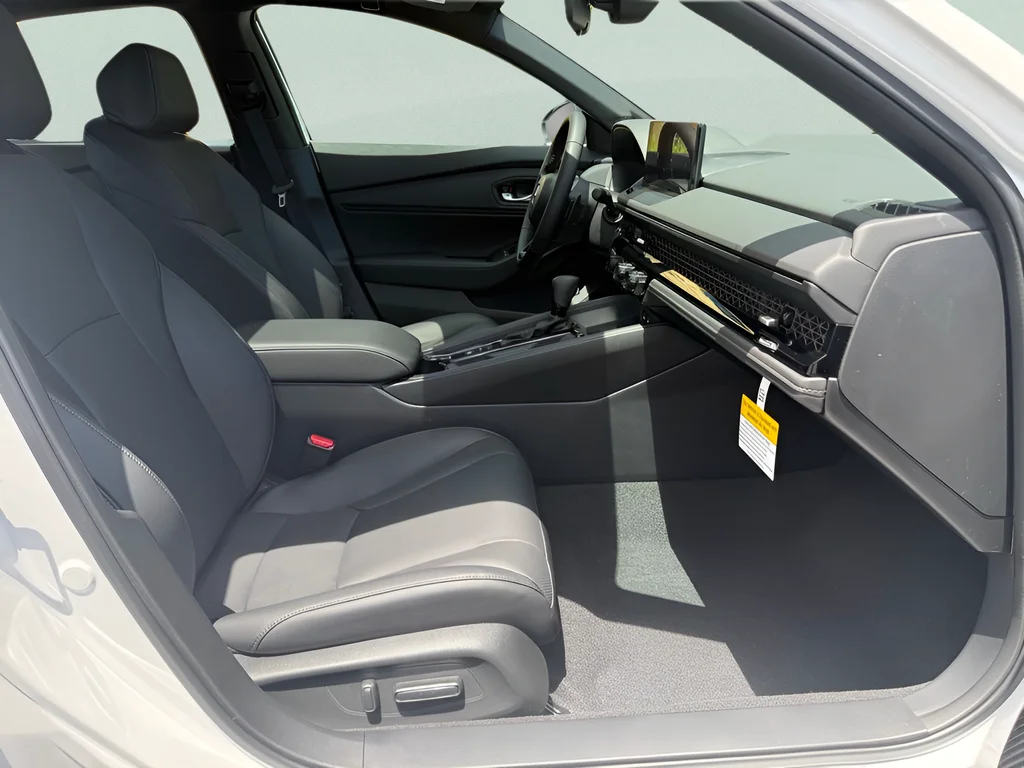 New 2026 Platinum White Pearl Honda Sport-L image 14